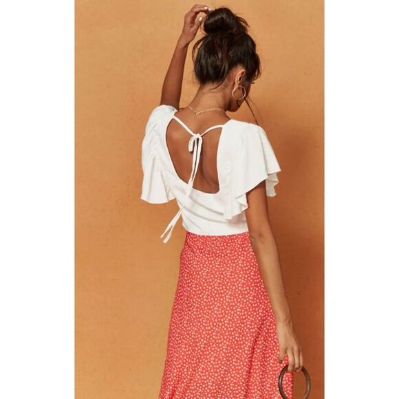 CHARLIE HOLIDAY NWT White Flutter Sleeve Open Back Bayview Top L - Picture 6 of 16